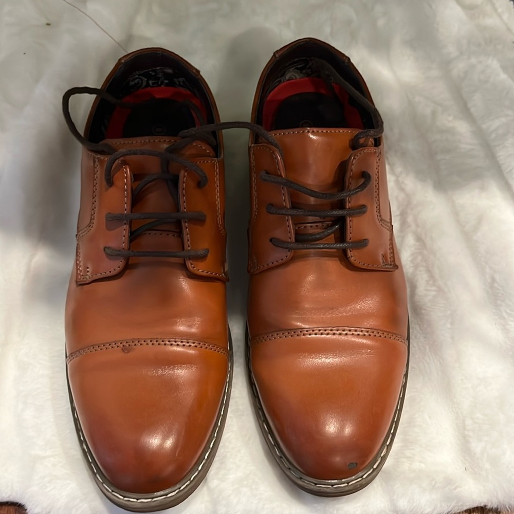 Boys size 6 brown dress shoes